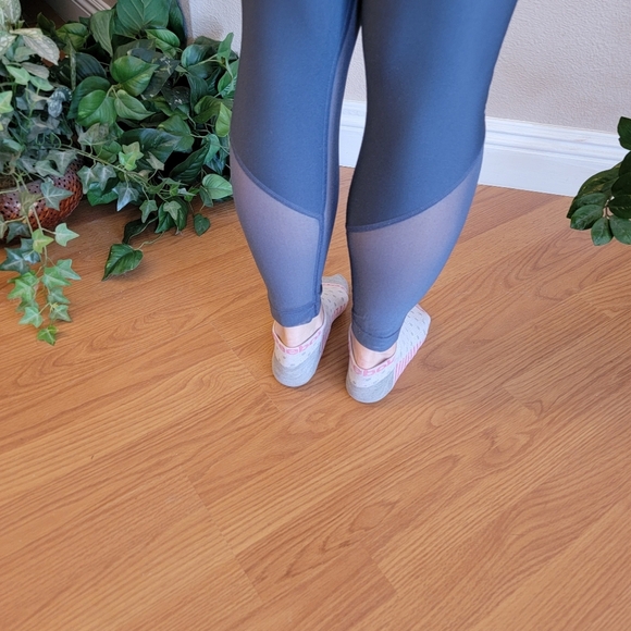 Under Armour Compression Leggings SZ M - Picture 5 of 8